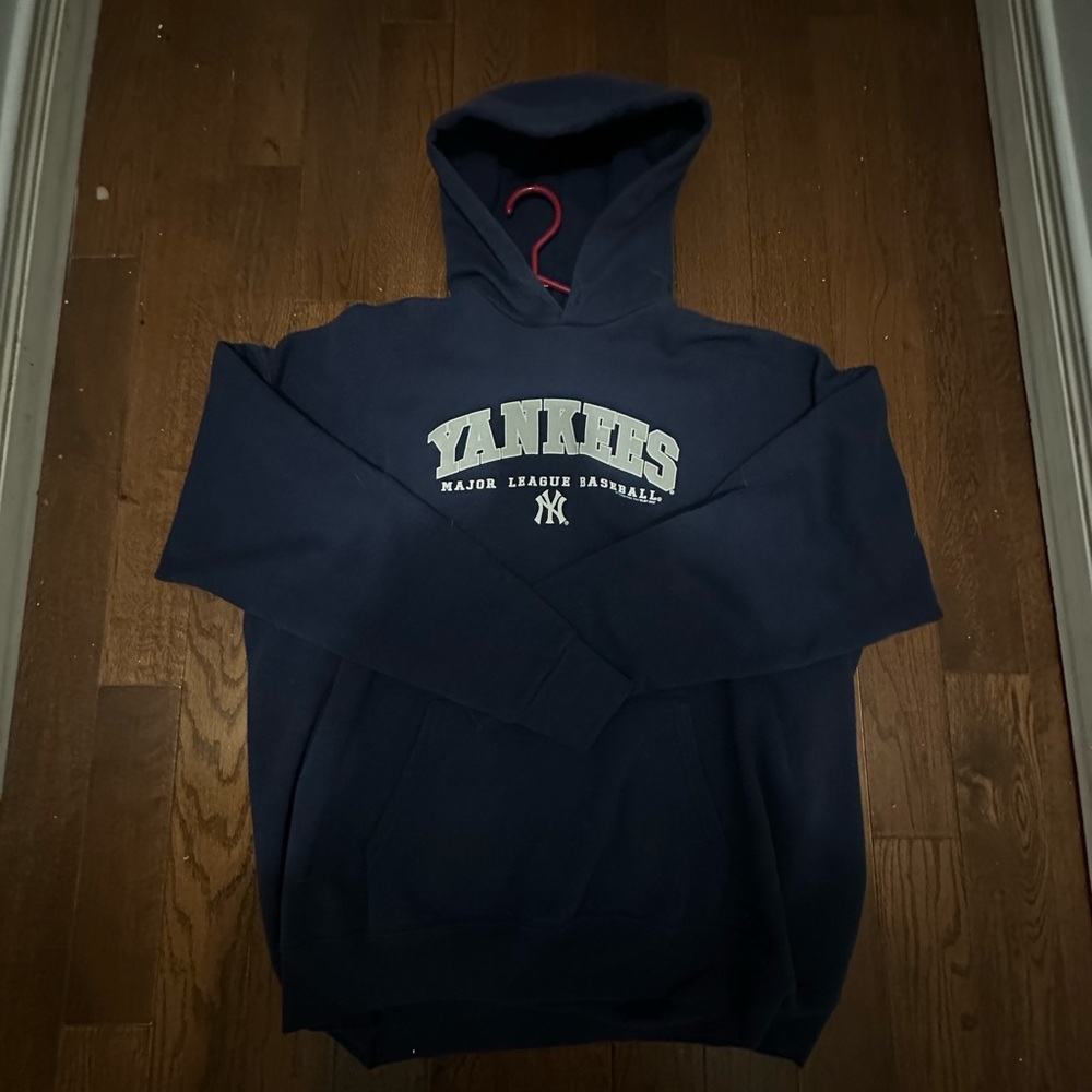 Navy blue Authentic Yankees hoodie